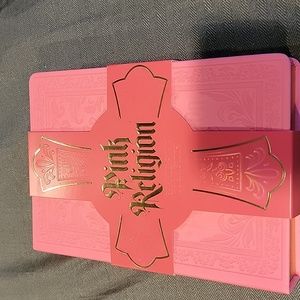Jeffree Star Pink religion palette